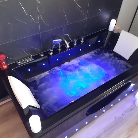 Grand Studio Biscarrosse Plage Une Nuit A 2 Avec Sauna Luxe, Balneo, Ocean Rien Que Pour Vous Kültér fotó